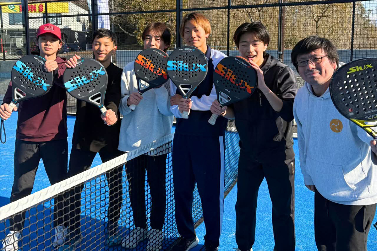 FC今治高校の生徒たちがパデルビスタ今治で体験会に参加